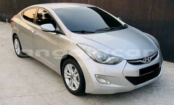 Comprar Usado Hyundai Elantra Outro Carro em Lobito em Benguela Comprar Usado Hyundai Elantra Outro Carro em Lobito em Benguela