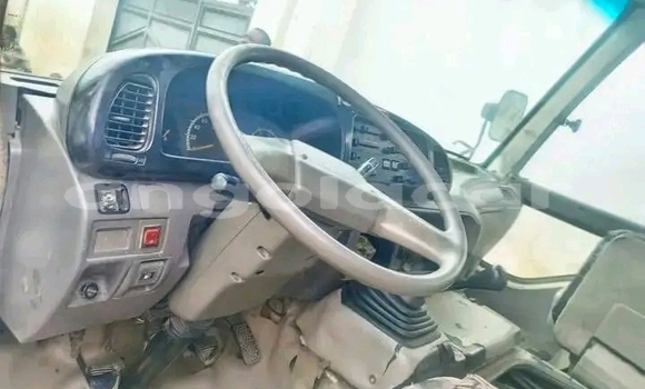 Comprar Usado Toyota Coaster Branco Carro em Luanda em Luanda Province Comprar Usado Toyota Coaster Branco Carro em Luanda em Luanda Province