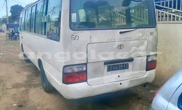 Comprar Usado Toyota Coaster Branco Carro em Luanda em Luanda Province Comprar Usado Toyota Coaster Branco Carro em Luanda em Luanda Province