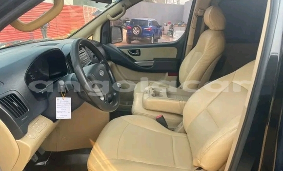 Buy Used Hyundai H1 Black Car in Luanda in Luanda Province Buy Used Hyundai H1 Black Car in Luanda in Luanda Province