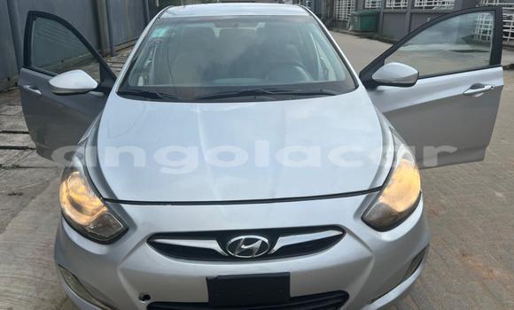 Comprar Usado Hyundai Accent Outro Carro em Luanda em Luanda Province