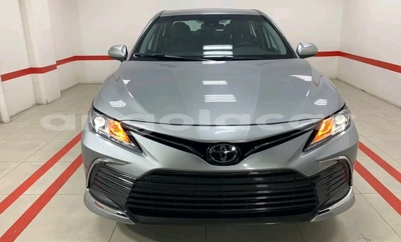 Comprar Usado Toyota Camry Outro Carro em Luanda em Luanda Province