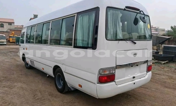 Acheter Occasion Voiture Toyota Coaster Autre à Luanda, Province de Luanda Acheter Occasion Voiture Toyota Coaster Autre à Luanda, Province de Luanda