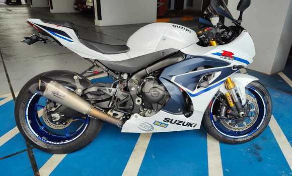 Comprar Usado Suzuki GSX–R Branco Moto em Benguela em Benguela