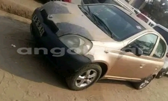 Comprar Usado Toyota Vitz Outro Carro em Chinjenje em Huambo Comprar Usado Toyota Vitz Outro Carro em Chinjenje em Huambo