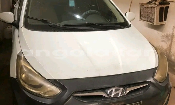 Comprar Usado Hyundai Accent Branco Carro em Leua em Moxico Comprar Usado Hyundai Accent Branco Carro em Leua em Moxico