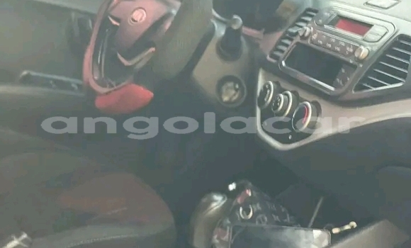 Comprar Usado Kia Picanto Outro Carro em Luau em Moxico Comprar Usado Kia Picanto Outro Carro em Luau em Moxico
