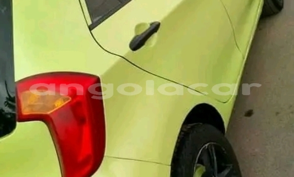 Comprar Usado Kia Picanto Verde Carro em Camacupa em Bie Comprar Usado Kia Picanto Verde Carro em Camacupa em Bie