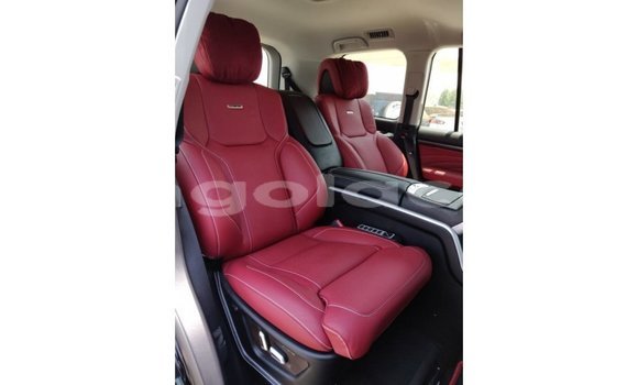 Buy Import Toyota Land Cruiser Black Car in Import - Dubai in Bengo Province Buy Import Toyota Land Cruiser Black Car in Import - Dubai in Bengo Province