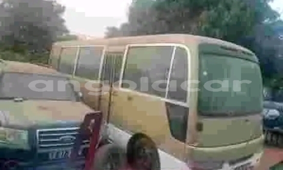 Buy Used Nissan Crew Other Car in Camacupa in Bie Buy Used Nissan Crew Other Car in Camacupa in Bie