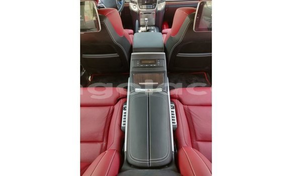Buy Import Toyota Land Cruiser Black Car in Import - Dubai in Bengo Province Buy Import Toyota Land Cruiser Black Car in Import - Dubai in Bengo Province
