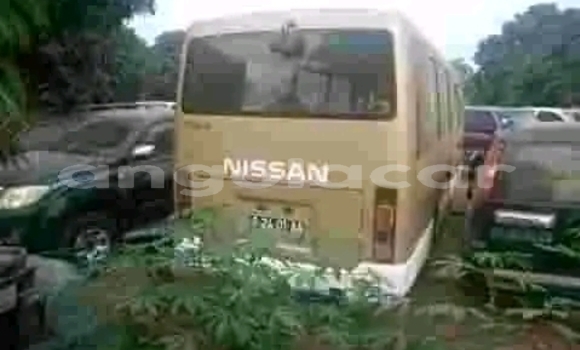 Comprar Usado Nissan Crew Outro Carro em Camacupa em Bie Comprar Usado Nissan Crew Outro Carro em Camacupa em Bie