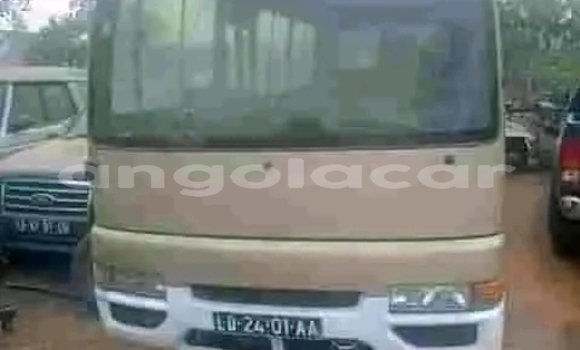 Comprar Usado Nissan Crew Outro Carro em Camacupa em Bie Comprar Usado Nissan Crew Outro Carro em Camacupa em Bie