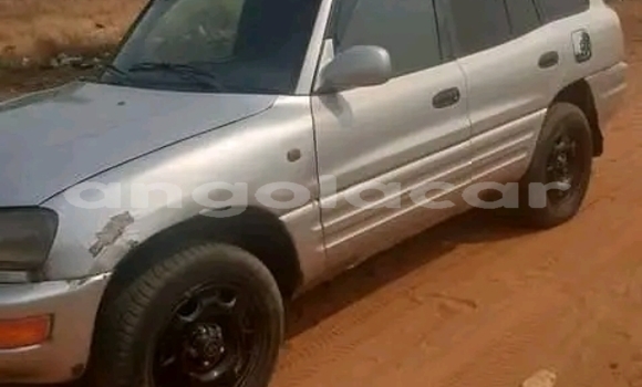 Comprar Usado Toyota RAV4 Outro Carro em Catabola em Bie Comprar Usado Toyota RAV4 Outro Carro em Catabola em Bie