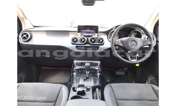 Comprar Importar Mercedes-Benz 250 Azul Carro em Import - Dubai em Bengo Province Comprar Importar Mercedes-Benz 250 Azul Carro em Import - Dubai em Bengo Province