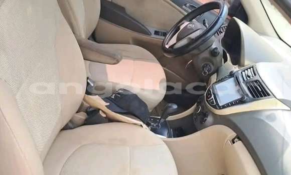 Comprar Usado Hyundai Accent Outro Carro em Catabola em Bie Comprar Usado Hyundai Accent Outro Carro em Catabola em Bie