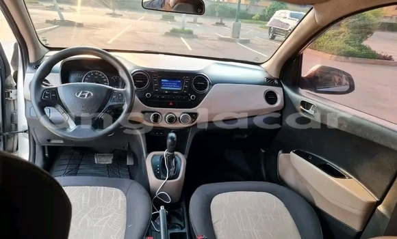 Comprar Usado Hyundai Grandeur Outro Carro em Catabola em Bie Comprar Usado Hyundai Grandeur Outro Carro em Catabola em Bie