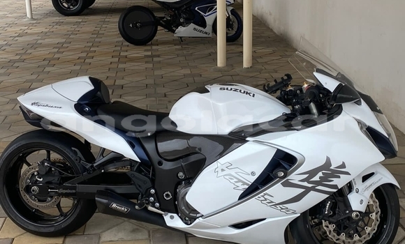 Comprar Usado Suzuki HAYABUSA Branco Moto em Luanda em Luanda Province