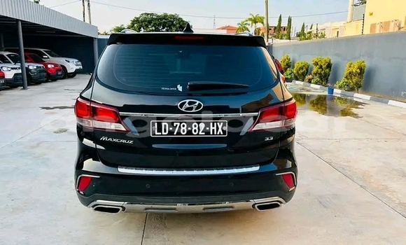 Buy Used Hyundai Santa Fe Black Car in Luanda in Luanda Province Buy Used Hyundai Santa Fe Black Car in Luanda in Luanda Province