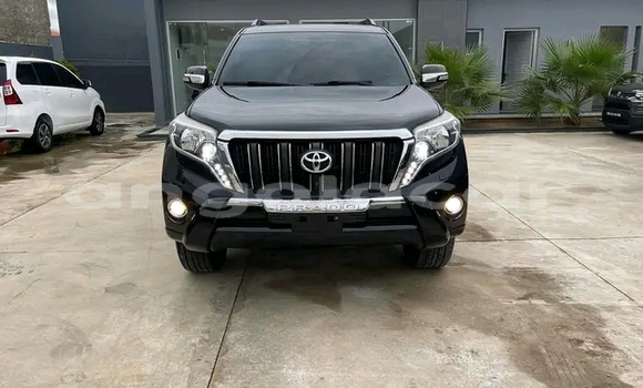 Buy Used Toyota Land Cruiser Prado Black Car in Luanda in Luanda Province