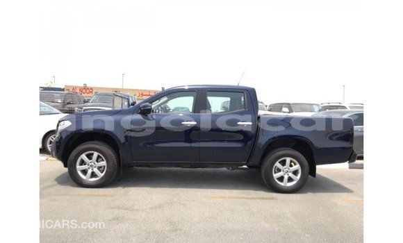 Comprar Importar Mercedes-Benz 250 Azul Carro em Import - Dubai em Bengo Province Comprar Importar Mercedes-Benz 250 Azul Carro em Import - Dubai em Bengo Province