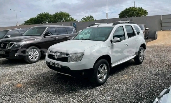 Acheter Occasion Voiture Renault Duster Blanc à Luanda, Province de Luanda