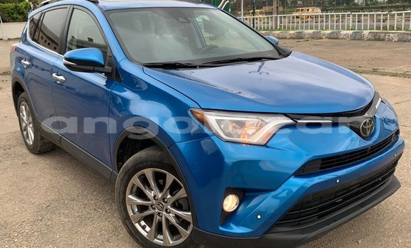 Buy Used Toyota RAV4 Blue Car in Luanda in Luanda Province