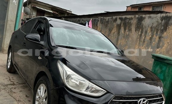 Comprar Usado Hyundai Accent Preto Carro em Luanda em Luanda Province