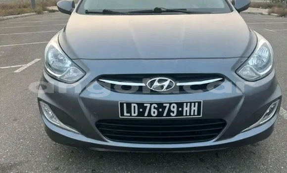 Comprar Usado Hyundai Accent Outro Carro em Luanda em Luanda Province