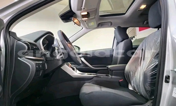 Comprar Usado Mitsubishi Eclipse Branco Carro em Luanda em Luanda Province Comprar Usado Mitsubishi Eclipse Branco Carro em Luanda em Luanda Province