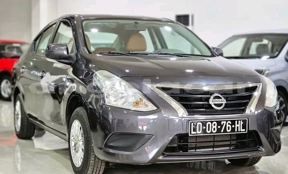 Comprar Usado Nissan Sunny Preto Carro em Luanda em Luanda Province