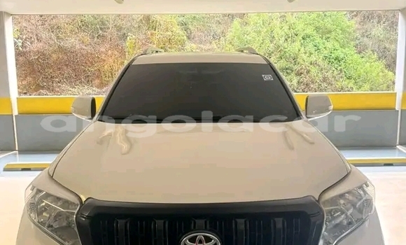 Comprar Usado Toyota Land Cruiser Prado Branco Carro em Luanda em Luanda Province