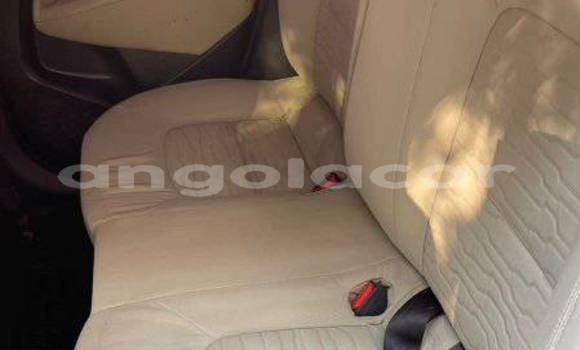 Buy Used Kia rio Red Car in Caluquembe in Huila Buy Used Kia rio Red Car in Caluquembe in Huila