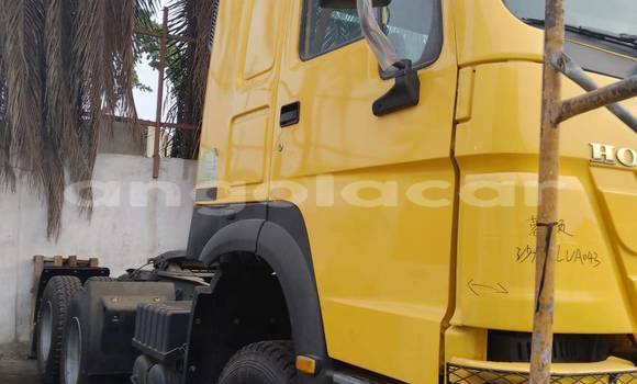 Medium with watermark suzuki every huila caconda 37007