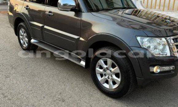 Buy Used Mitsubishi Pajero Other Car in Cabinda in Cabinda Buy Used Mitsubishi Pajero Other Car in Cabinda in Cabinda