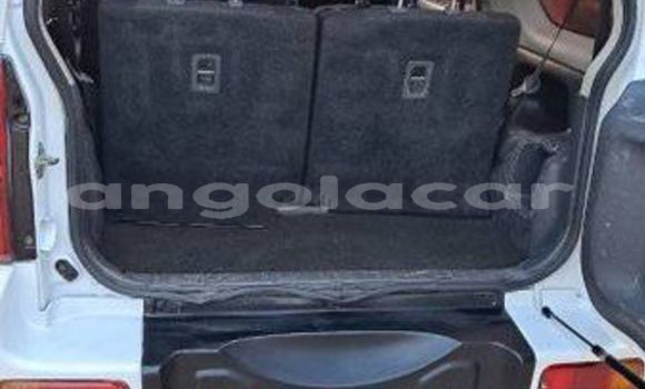 Buy Used Suzuki Jimny White Car in Cabinda in Cabinda Buy Used Suzuki Jimny White Car in Cabinda in Cabinda
