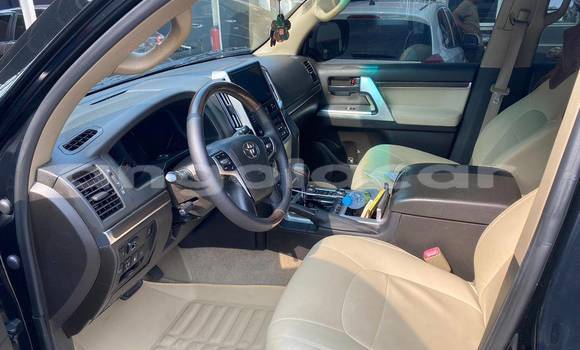 Buy Used Toyota Land Cruiser Black Car in Caala in Huambo Buy Used Toyota Land Cruiser Black Car in Caala in Huambo