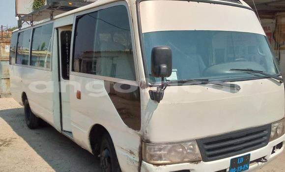 Comprar Usado Toyota Coaster Branco Carro em Caala em Huambo