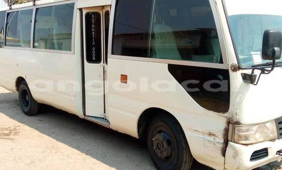 Buy Used Toyota Coaster White Car in Caala in Huambo Buy Used Toyota Coaster White Car in Caala in Huambo