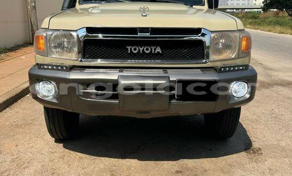 Buy Used Toyota Land Cruiser Other Car in Caluquembe in Huila