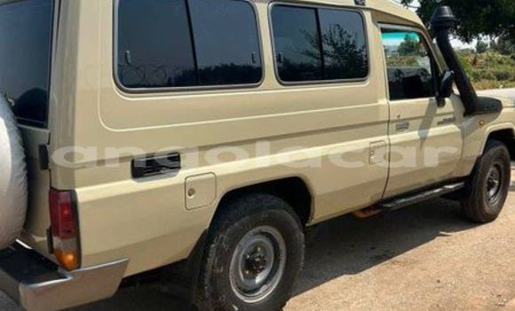 Buy Used Toyota Land Cruiser Other Car in Caluquembe in Huila Buy Used Toyota Land Cruiser Other Car in Caluquembe in Huila