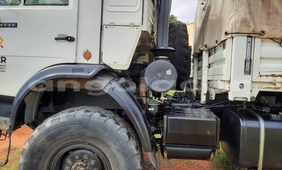 Buy Used Komatsu D31S White Truck in Cabinda in Cabinda Buy Used Komatsu D31S White Truck in Cabinda in Cabinda