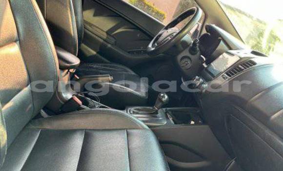 Buy Used Kia K3 White Car in Cabinda in Cabinda Buy Used Kia K3 White Car in Cabinda in Cabinda