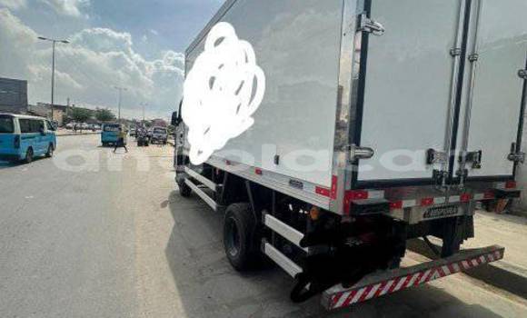 Buy Used Hino 916 Other Truck in Cabinda in Cabinda Buy Used Hino 916 Other Truck in Cabinda in Cabinda
