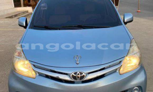 Acheter Occasion Voiture Toyota Avanza Bleu à Caconda, Huila Acheter Occasion Voiture Toyota Avanza Bleu à Caconda, Huila
