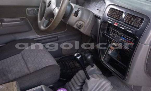 Buy Used Toyota Hilux Red Car in Cabinda in Cabinda Buy Used Toyota Hilux Red Car in Cabinda in Cabinda