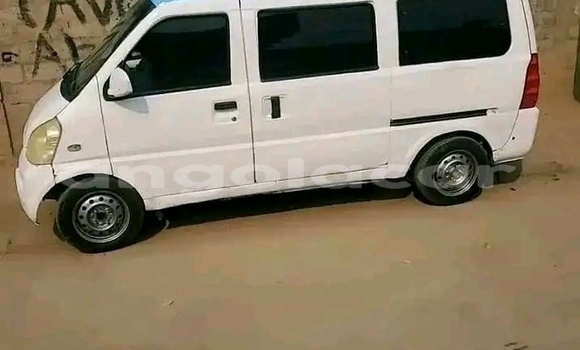 Acheter Occasion Voiture Chevrolet Lanos Blanc à Import - Dubai, Province de Bengo Acheter Occasion Voiture Chevrolet Lanos Blanc à Import - Dubai, Province de Bengo