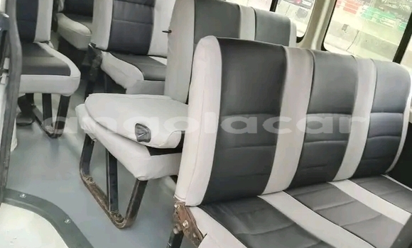 Acheter Occasion Voiture Toyota Scepter Autre à Longonjo, Huambo Acheter Occasion Voiture Toyota Scepter Autre à Longonjo, Huambo