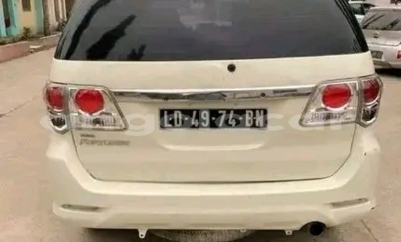 Acheter Occasion Voiture Toyota Fortuner Blanc à Camacupa, Bie Acheter Occasion Voiture Toyota Fortuner Blanc à Camacupa, Bie