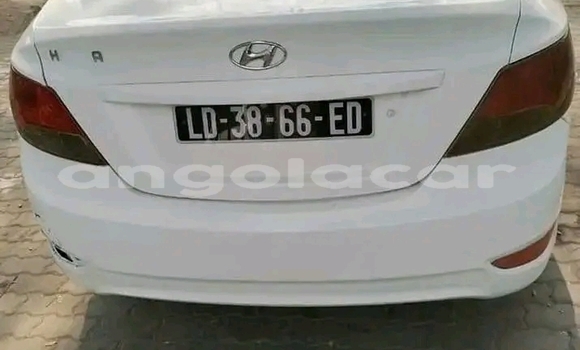 Acheter Occasion Voiture Hyundai Accent Blanc à Camacupa, Bie Acheter Occasion Voiture Hyundai Accent Blanc à Camacupa, Bie